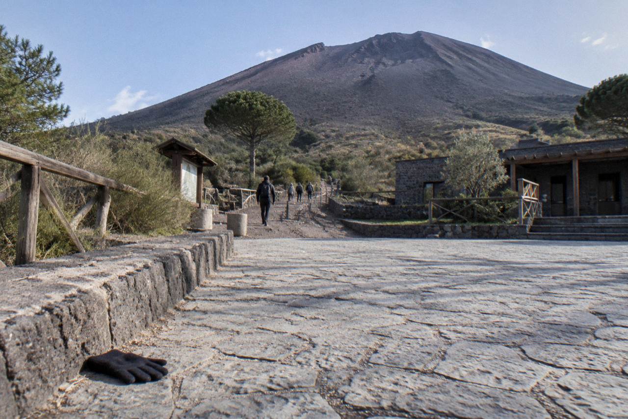 The cone of Vesuvius rising above the trailhead on a clear morning